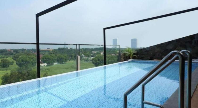 Lemo Hotel Serpong Τάνγκερανγκ Εξωτερικό φωτογραφία