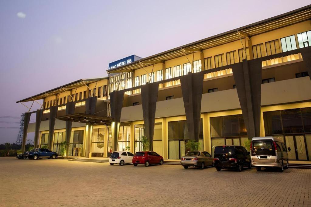 Lemo Hotel Serpong Τάνγκερανγκ Εξωτερικό φωτογραφία