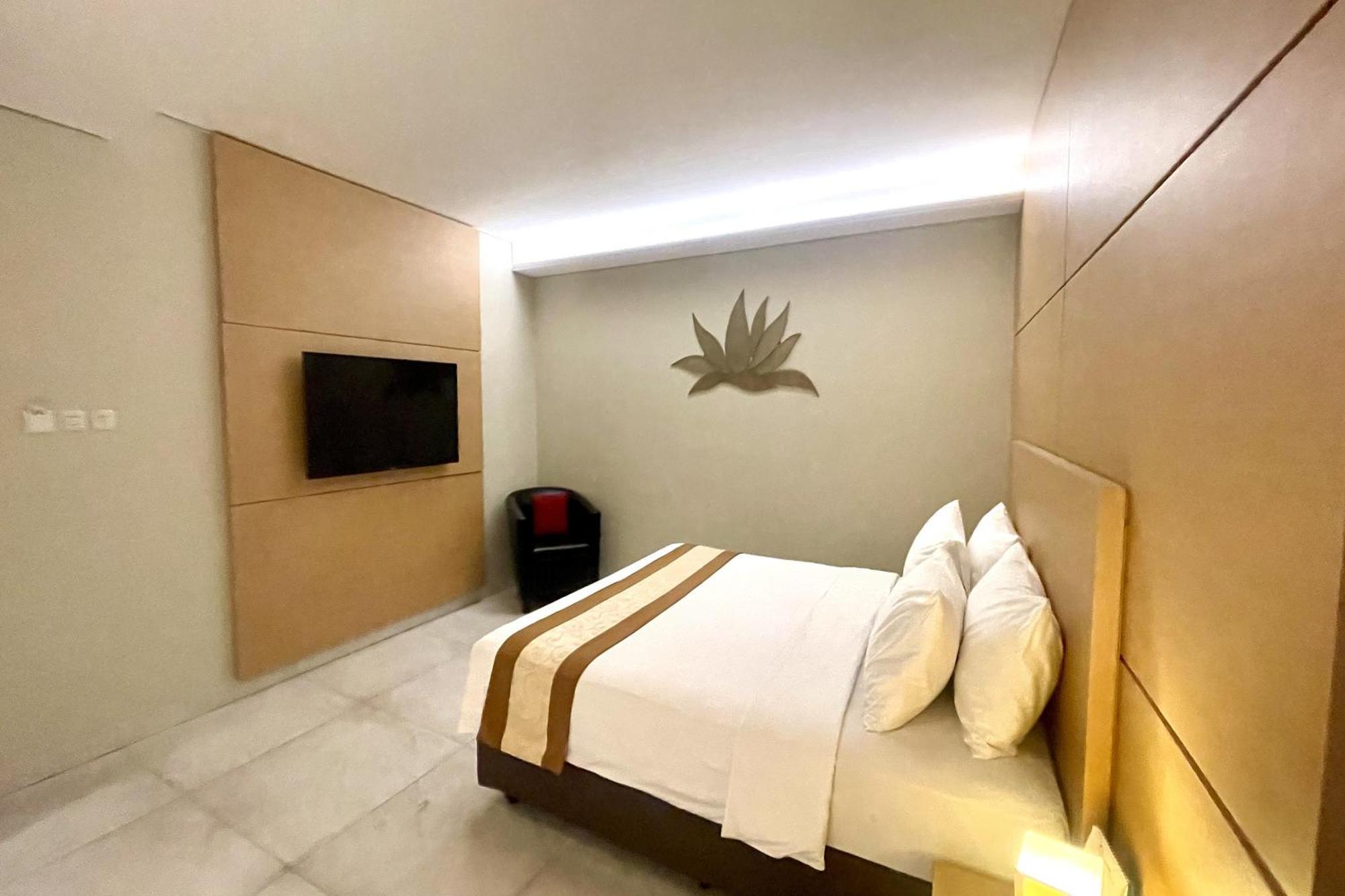 Lemo Hotel Serpong Τάνγκερανγκ Εξωτερικό φωτογραφία