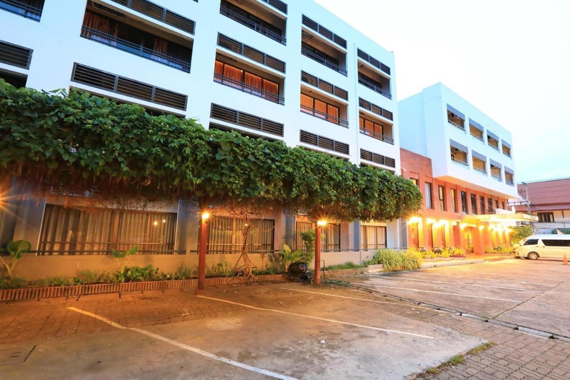 Lemo Hotel Serpong Τάνγκερανγκ Εξωτερικό φωτογραφία